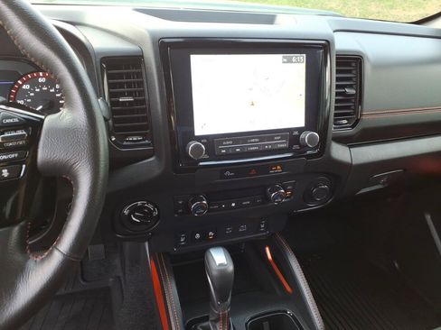 Used 2024 Nissan Frontier PRO-4X w/ Pro Convenience Package AWD/4WD image 11