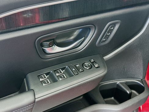 Used 2024 Honda Pilot Elite image 15