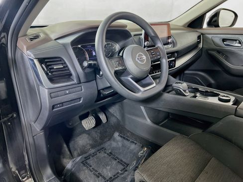 Used 2021 Nissan Rogue SV AWD/4WD image 9