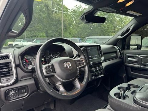 Used 2024 RAM 2500 Big Horn AWD/4WD image 19