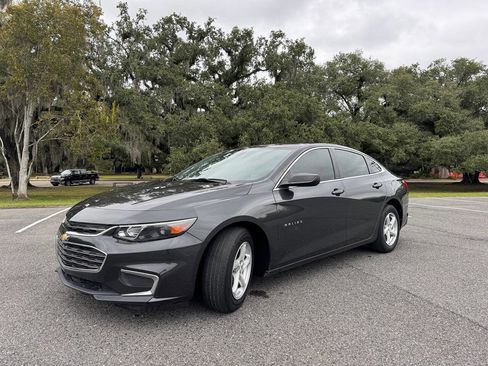 Used 2018 Chevrolet Malibu LS image 4