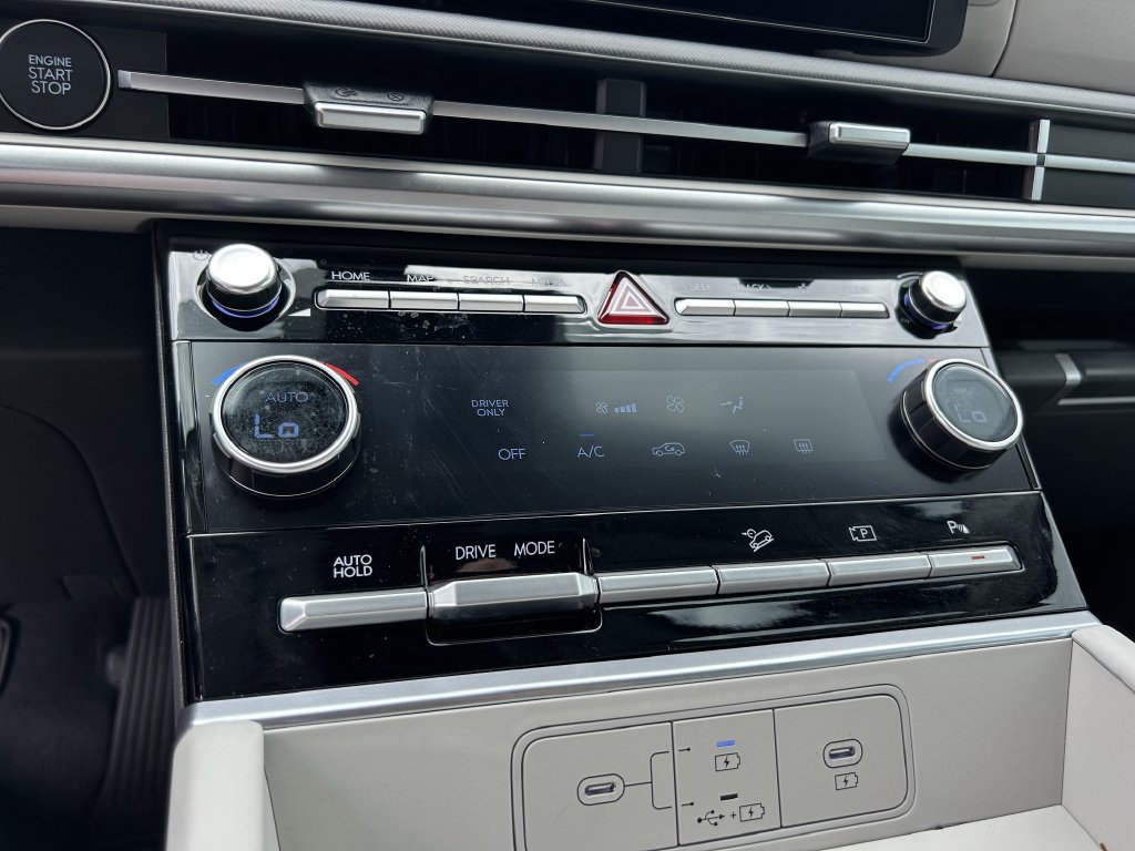 New 2026 Hyundai Santa Fe SE FWD image 15