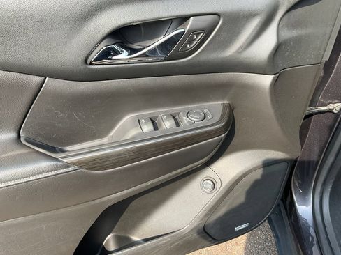 Certified 2017 GMC Acadia SLT FWD image 16