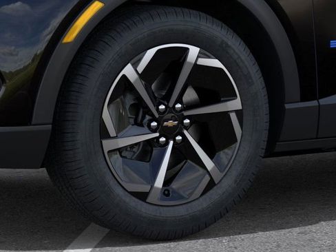 New 2026 Chevrolet Equinox EV LT image 9