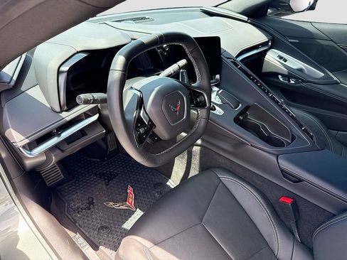 Used 2024 Chevrolet Corvette Stingray Coupe w/ 1LT RWD image 10