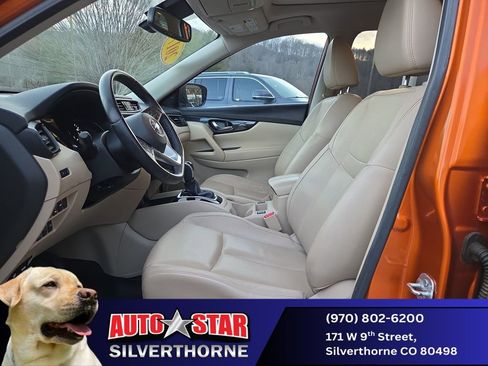 Used 2017 Nissan Rogue SL w/ SL Premium Package image 12