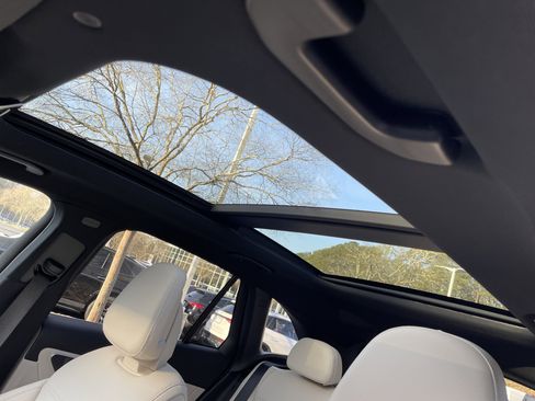 New 2026 Mercedes-Benz GLC 300 image 22