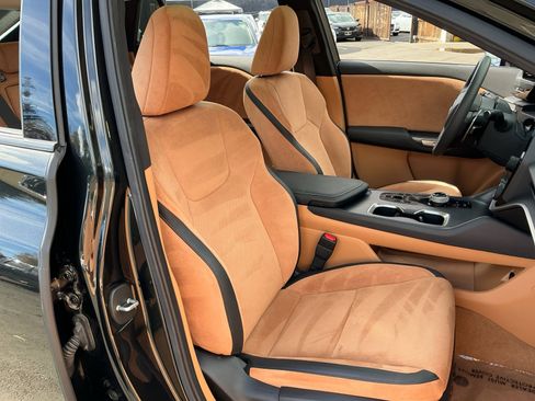 Used 2023 Lexus RZ 450e Premium image 27