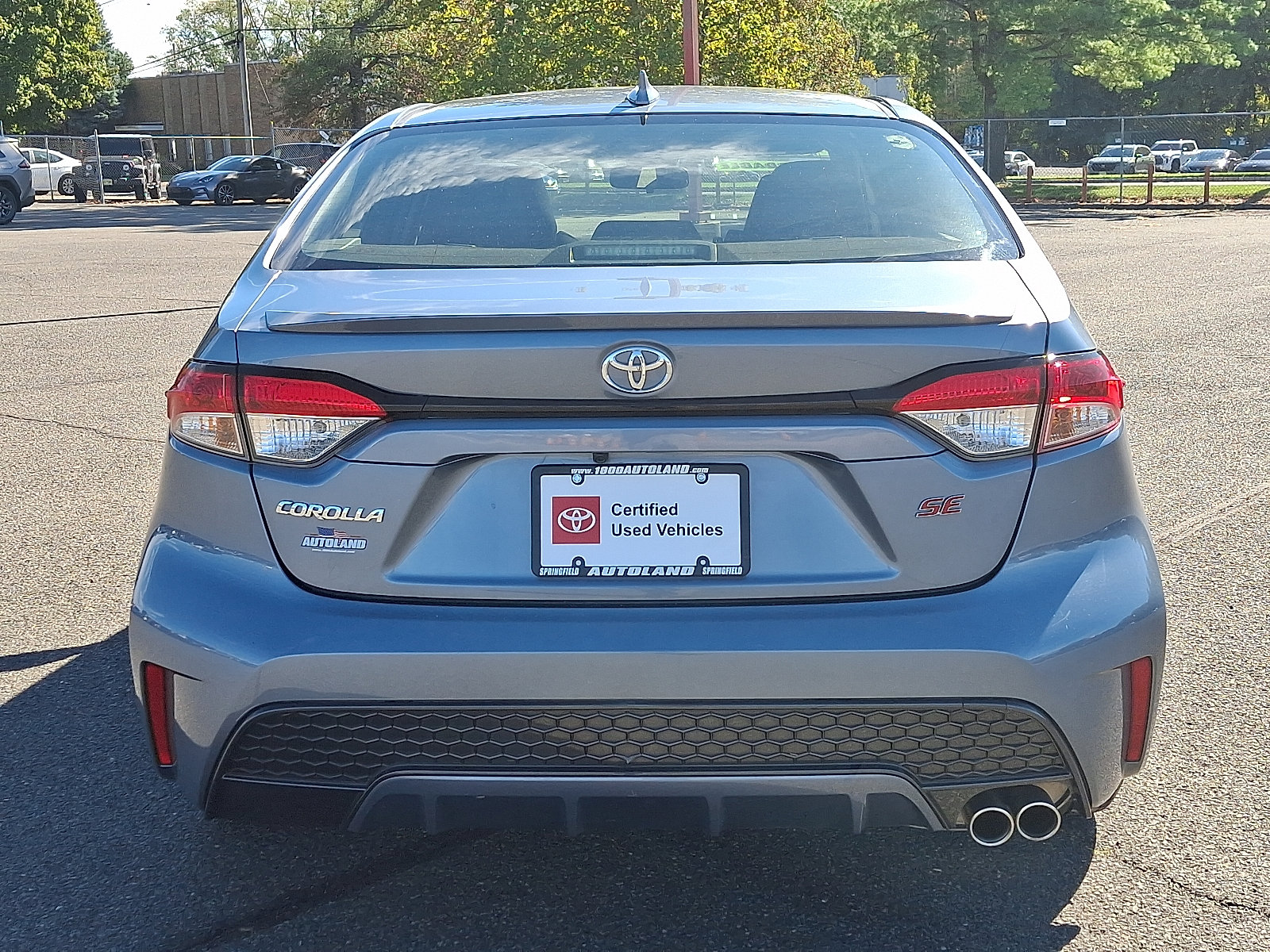 Used 2020 Toyota Corolla SE w/ SE Premium Package FWD image 6