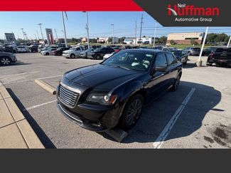 Used 2014 Chrysler 300 C AWD/4WD video 1