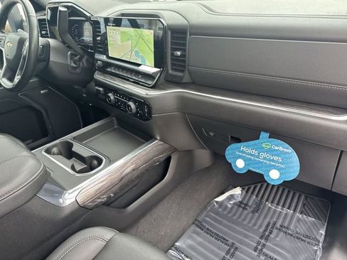 Certified 2025 Chevrolet Silverado 3500 LTZ w/ LTZ Convenience Package image 31