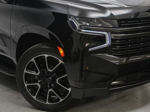 Used 2021 Chevrolet Suburban RST w/ Luxury Package AWD/4WD image 3