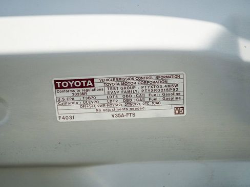 Used 2023 Toyota Tundra Limited w/ Power Package AWD/4WD image 27