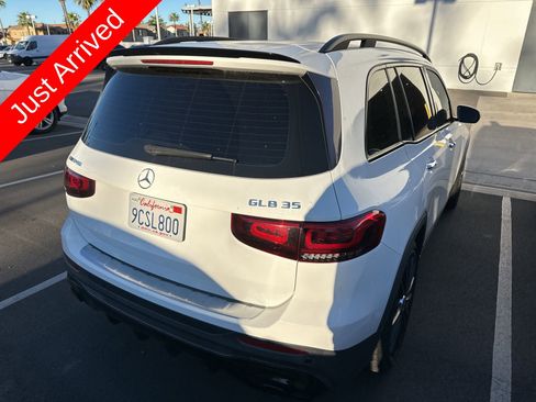 Certified 2022 Mercedes-Benz GLB 35 AMG 4MATIC image 11