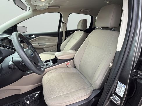 Used 2017 Ford Escape SE w/ Equipment Group 201A AWD/4WD image 23