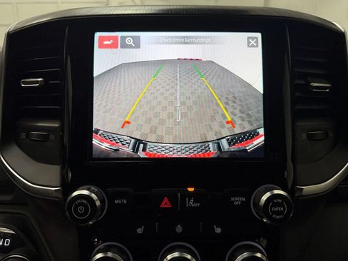Used 2025 RAM 1500 Big Horn AWD/4WD image 19
