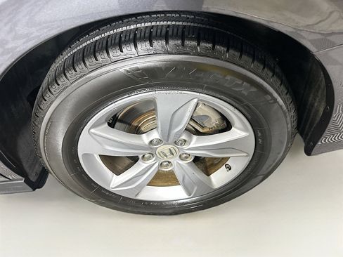 Used 2018 Honda Odyssey EX-L image 11