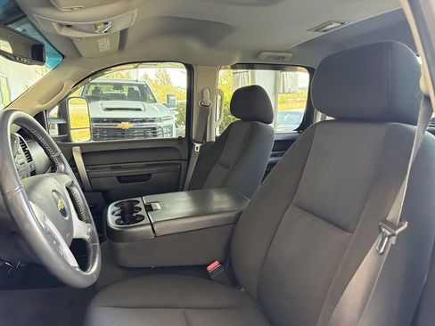 Used 2014 Chevrolet Silverado 3500 LT w/ Interior Plus Package AWD/4WD image 18
