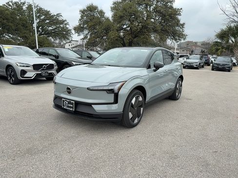 New 2026 Volvo EX30 Plus w/ Climate Package image 2