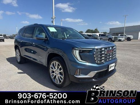Used 2025 GMC Acadia Denali w/ Super Cruise Package FWD image 3