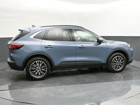 New 2024 Ford Escape SE w/ PHEV Premium Package FWD image 7