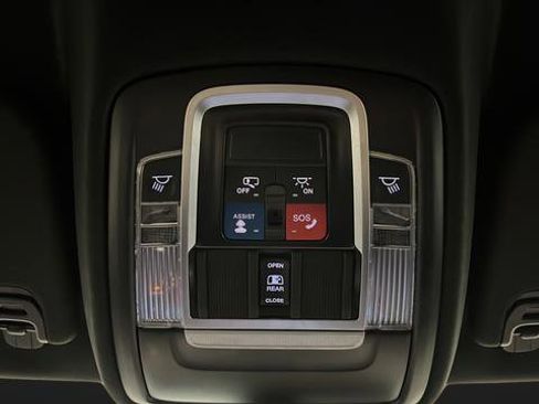 Used 2025 RAM 1500 Laramie image 31