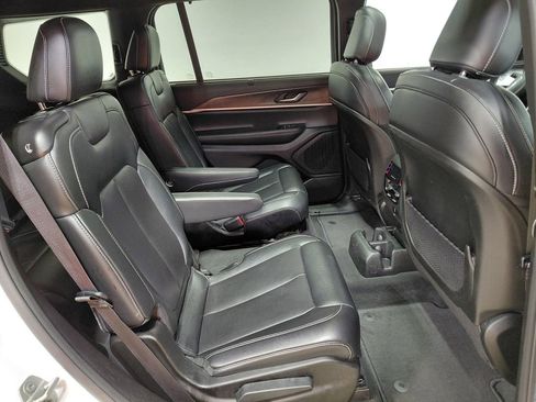 Certified 2024 Jeep Grand Cherokee L Limited w/ Luxury Tech Group II AWD/4WD image 47