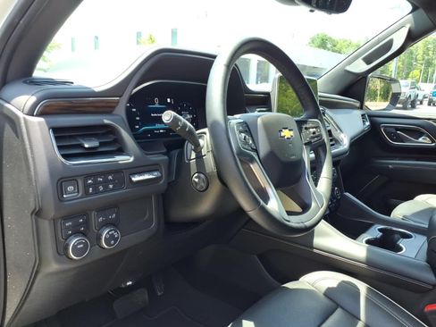 Used 2023 Chevrolet Tahoe Premier AWD/4WD image 20