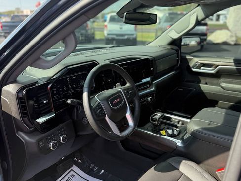 Used 2023 GMC Sierra 1500 SLT w/ SLT Premium Package image 34
