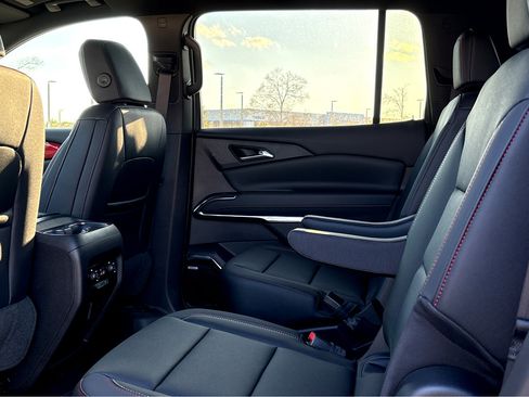 New 2026 Chevrolet Traverse Z71 w/ Enhanced Driving Package image 19