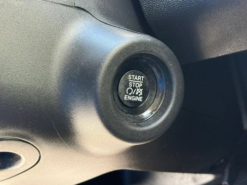 Used 2023 RAM ProMaster 3500 FWD image 12
