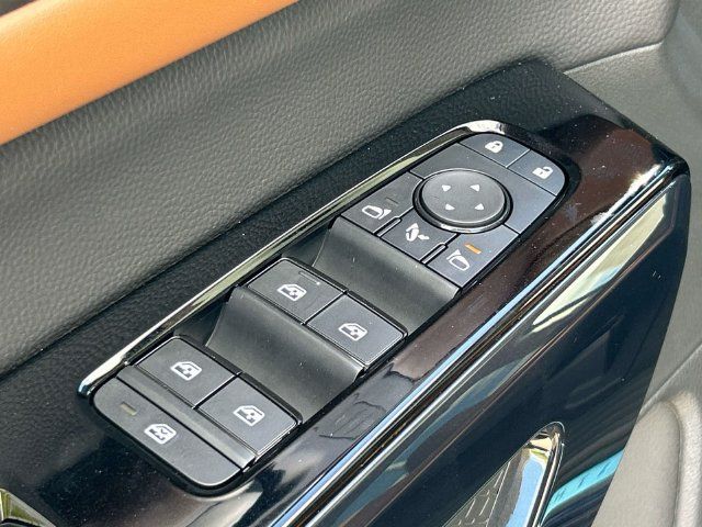 New 2026 Nissan Pathfinder Platinum AWD/4WD image 24