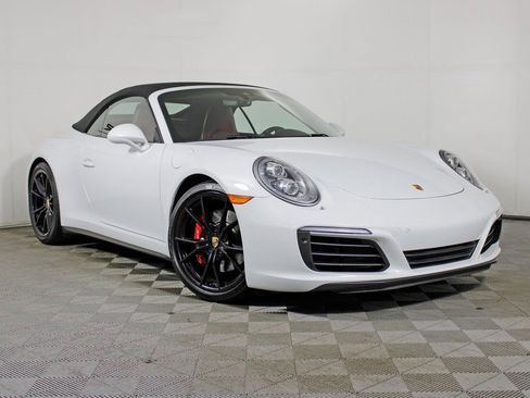 Used 2017 Porsche 911 Carrera 4S image 13