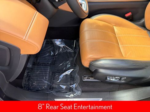 Used 2019 Land Rover Range Rover Velar R-Dynamic SE image 20