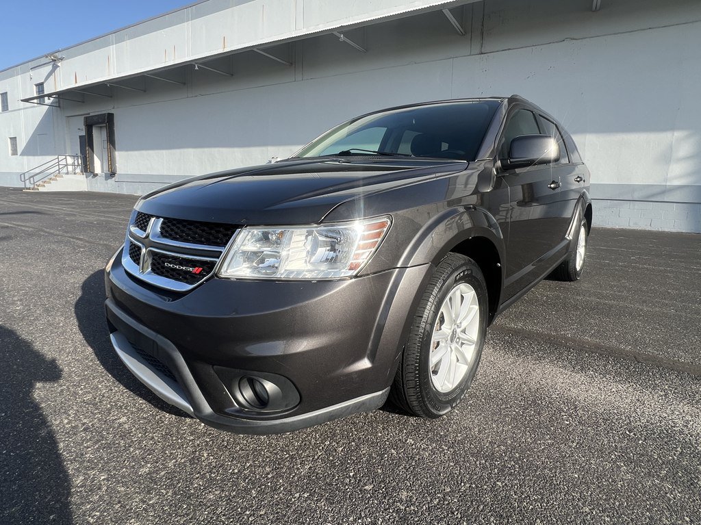 Used 2017 Dodge Journey SXT AWD/4WD image 1