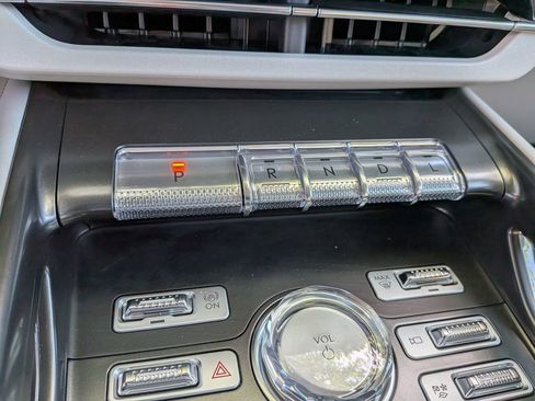 New 2026 Lincoln Nautilus Reserve w/ Jet Appearance Package image 18