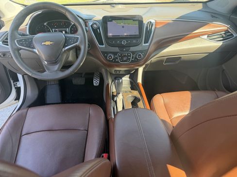 Used 2017 Chevrolet Malibu Premier w/ Driver Confidence Package FWD image 10