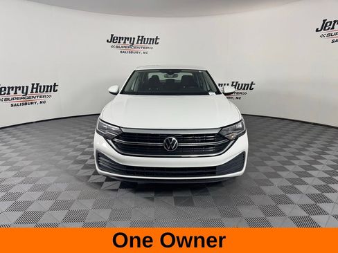 Used 2022 Volkswagen Jetta S image 4