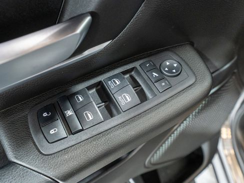 Used 2024 RAM 1500 Big Horn image 18