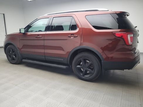 Used 2016 Ford Explorer XLT w/ Equipment Group 202A AWD/4WD image 3