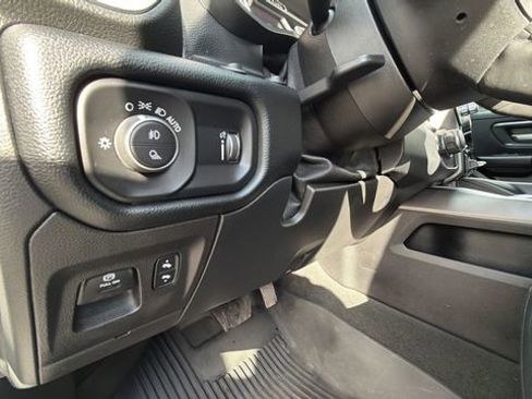 Used 2021 RAM 1500 Big Horn AWD/4WD image 18
