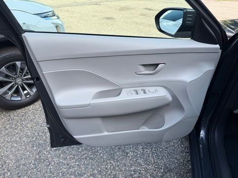 Certified 2024 Hyundai Kona SEL FWD image 11