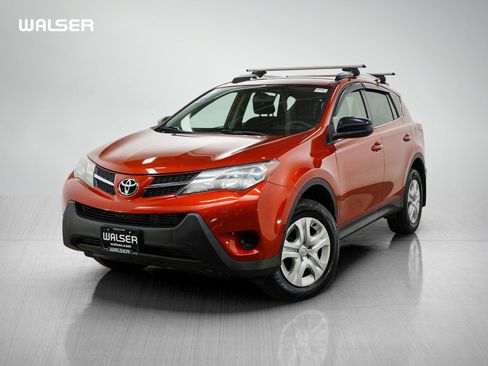 Used 2015 Toyota RAV4 LE image 1