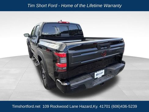 Used 2025 Nissan Frontier PRO-4X w/ Pro Convenience Package AWD/4WD image 5