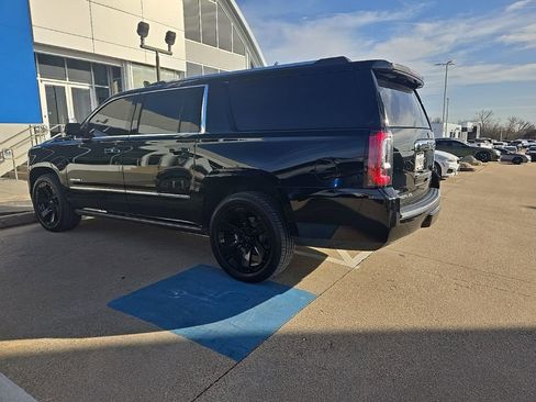 Used 2019 GMC Yukon XL Denali w/ Denali Ultimate Package image 22
