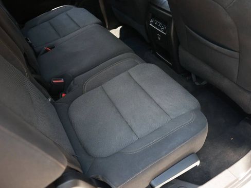 Used 2021 Chevrolet Traverse LS FWD image 35