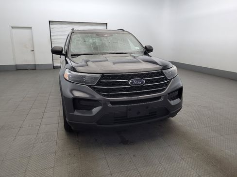Used 2020 Ford Explorer XLT image 14