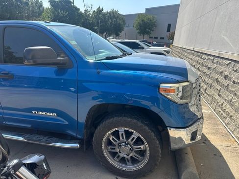 Used 2018 Toyota Tundra SR5 w/ SR5 Upgrade Package RWD image 10