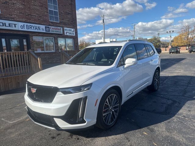 Used 2025 Cadillac XT6 Sport w/ Technology Package AWD/4WD image 1