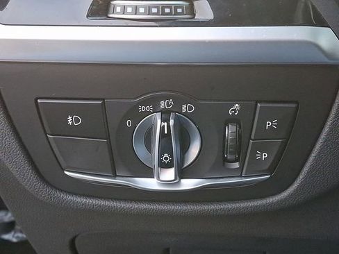 Used 2019 BMW X3 xDrive30i w/ Premium Package image 28